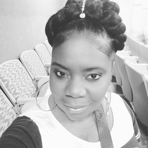 Meet your Posher, Renee